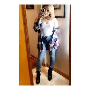 Meet your Posher, Elias